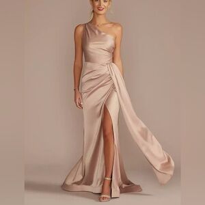 Galina Signature bridesmaid dress size 8 sand Color one shoulder stretch satin